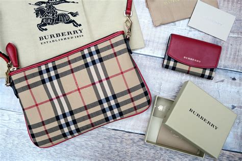 how much cheaper is burberry outlet